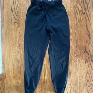 Lululemon black joggers